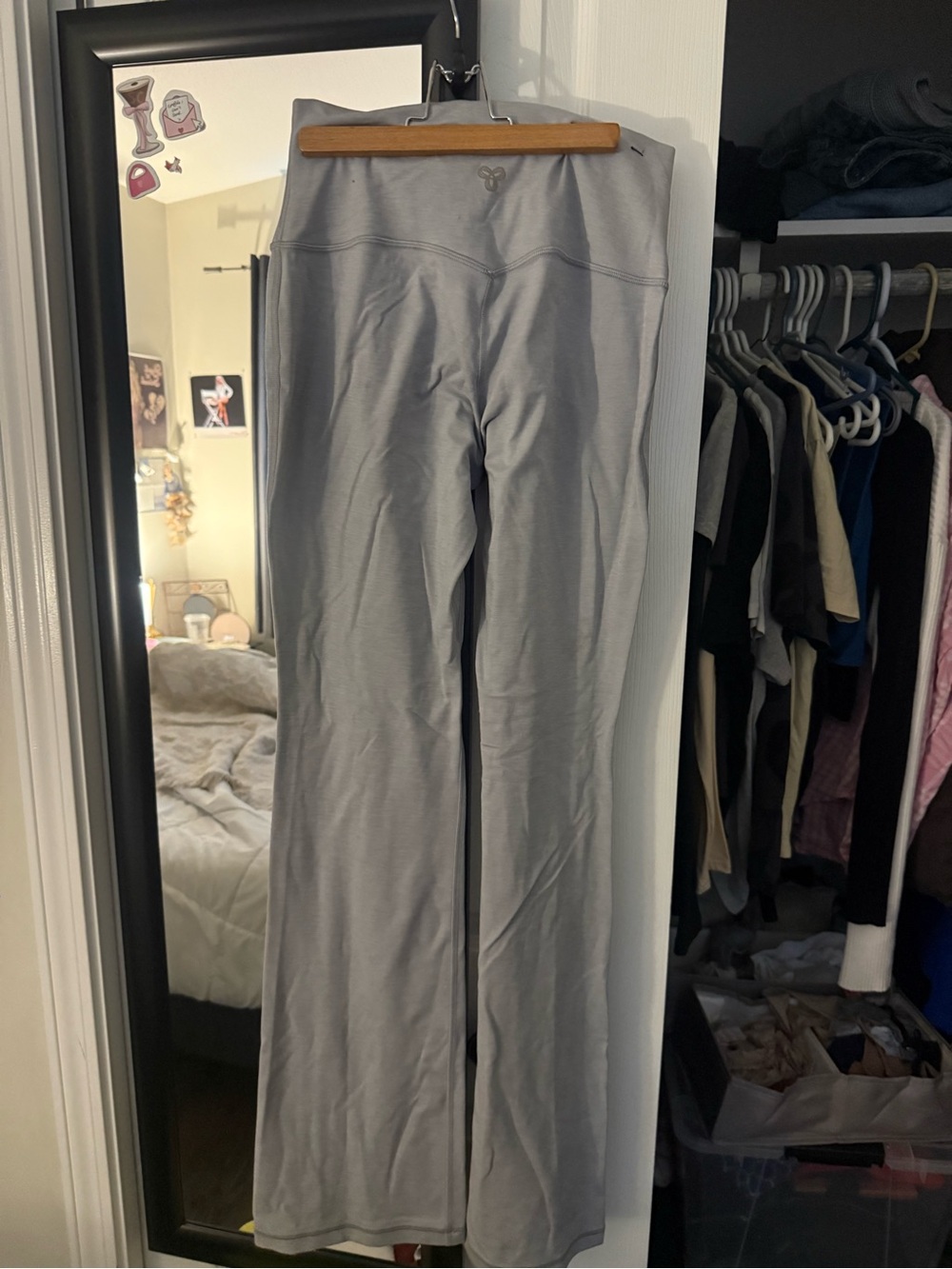 Aritzia Women's High-Waist Gray Yoga Pants